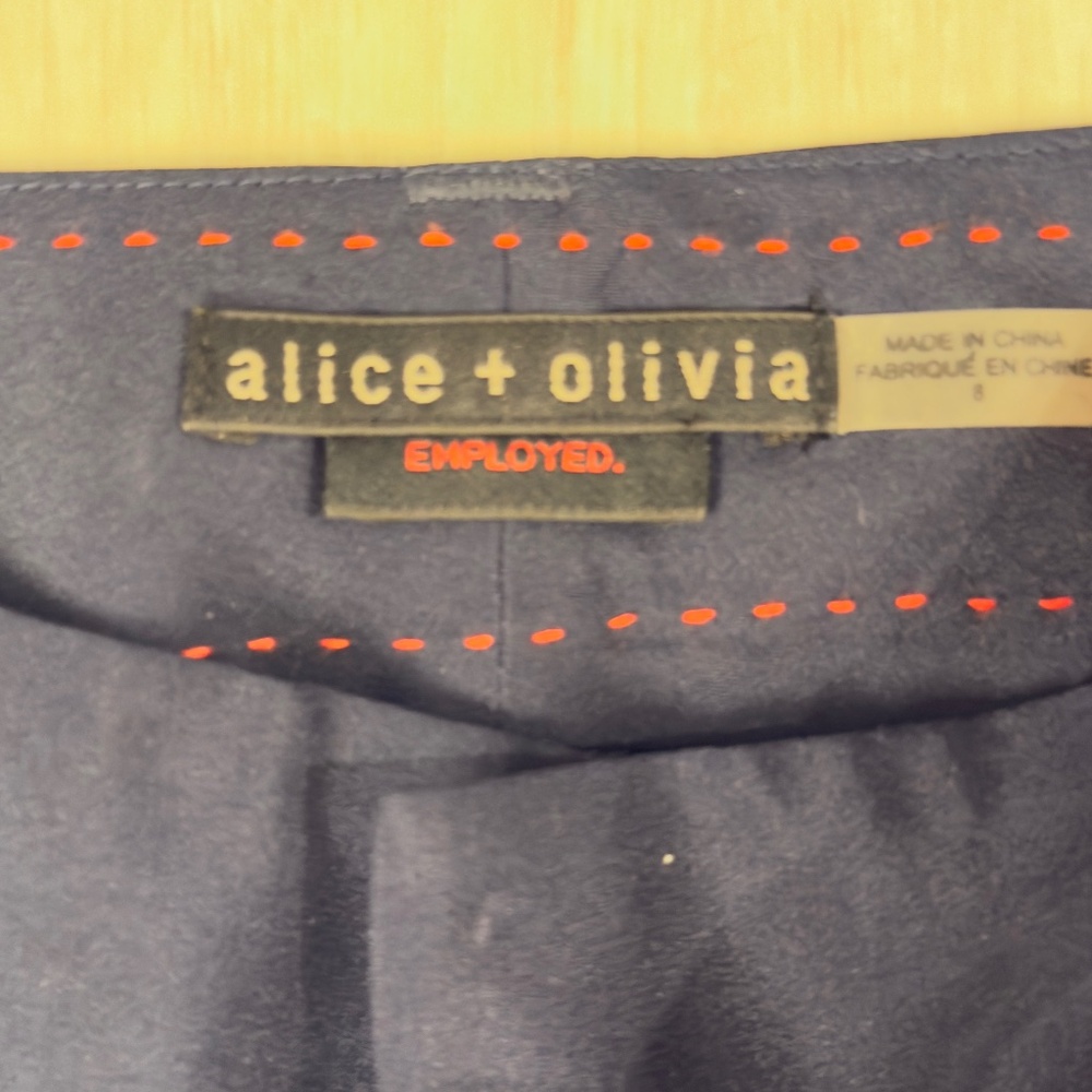 Alice + Olivia Wide-Leg Silk Pants – Size 8 – Navy Blue – Luxe & Chic